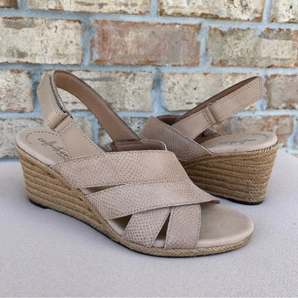 Clarks Lafley‎ Krissy 26134502 Womens Sand Leather Strap Wedges Heels Shoes 9.5M